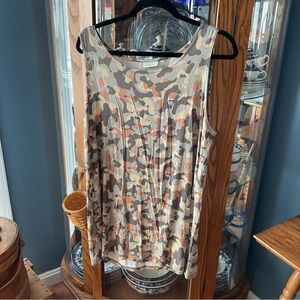 Logo Lounge by Lori Goldstein Sleeveless Camouflage Print Tank Top 1x